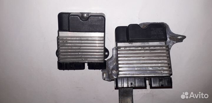 Блок управления форсунками Toyota Avensis