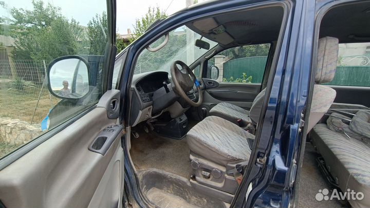 Mitsubishi Space Gear 2.5 МТ, 1998, битый, 320 000 км