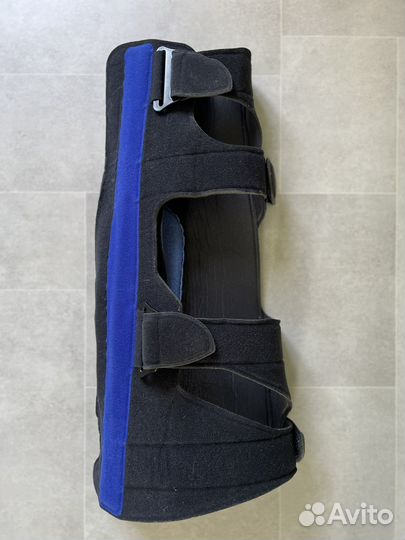 Ортез тутор Bauerfeind Genuloc