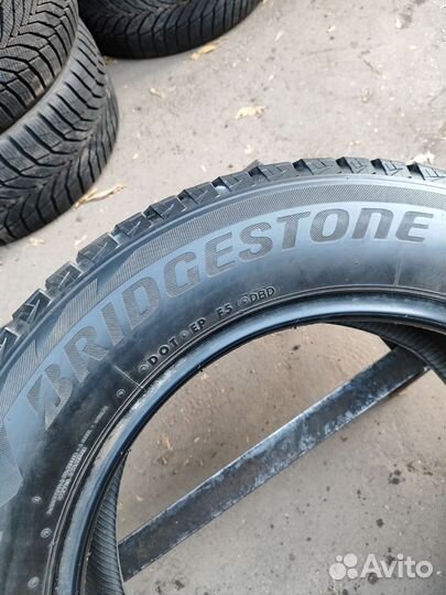 Bridgestone Blizzak DM-V2 225/65 R17 102Q