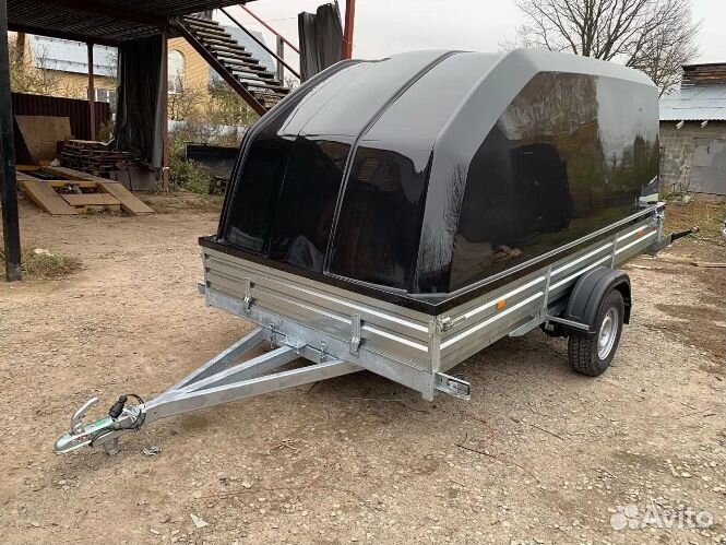 Прицеп с пластиковой крышкой