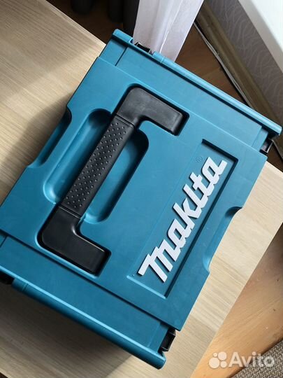 Перфоратор Makita SDS-plus