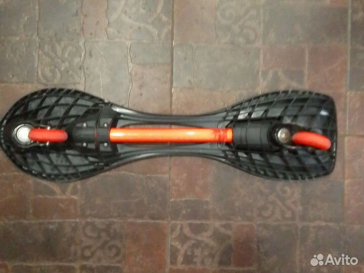 Двухколёсный скейт борд