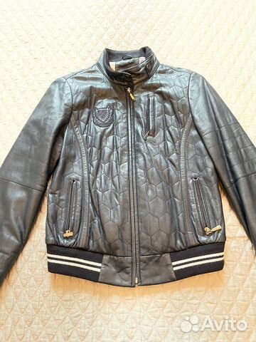 Кожаная куртка р.S