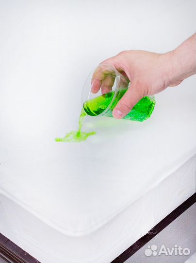 Наматрасник непромокаемый защитный