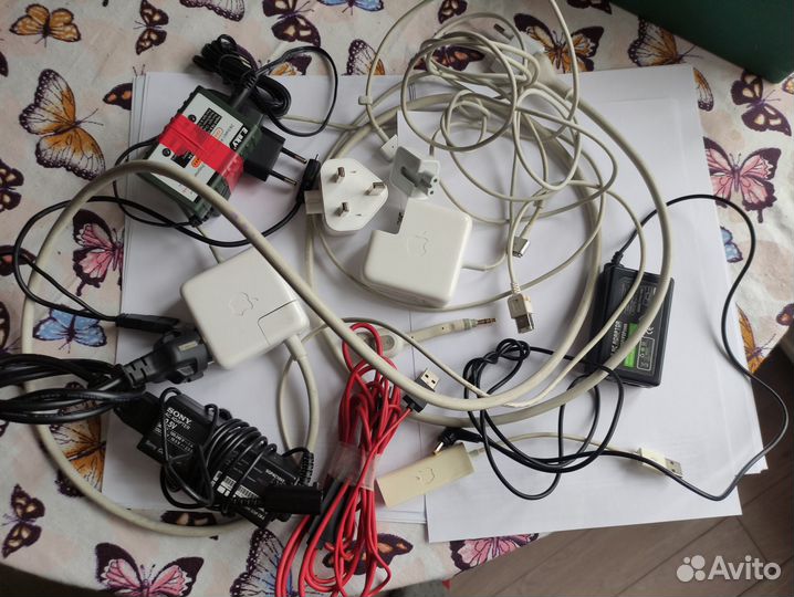 Зарядки, провода, переходники, кабели Apple