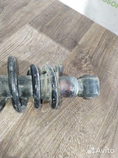 Амортизатор задний Toyota Mark Ii седан JZX110