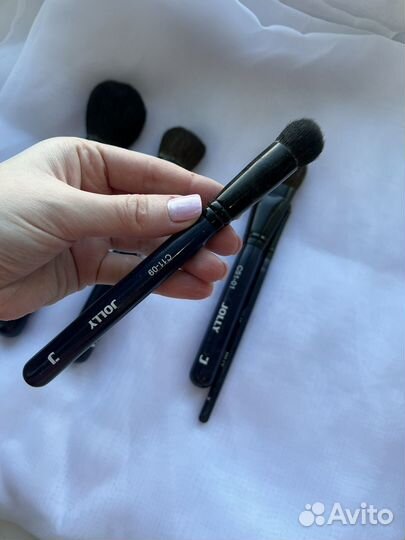 Кисти для макияжа натуральные