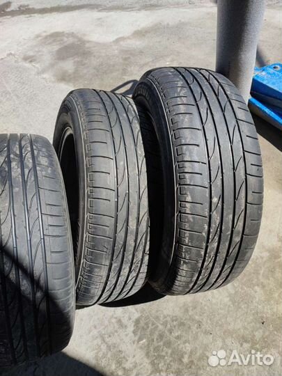 Bridgestone Dueler H/P Sport 215/65 R16