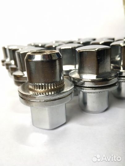 Гайки колесные Range Rover