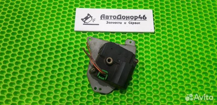 Моторчик заслонки отопителя Mercedes ML W163