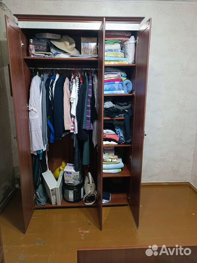 Спальный гарнитур