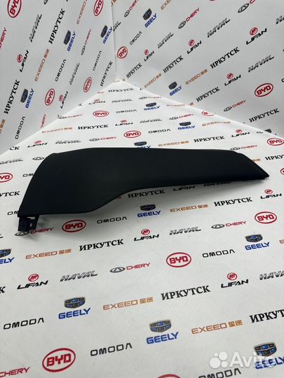 Накладка переднего бампера нижняя левая передняя