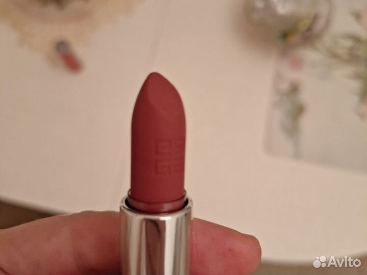 Губная помада Givenchy