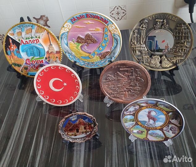 Сувенирные тарелки