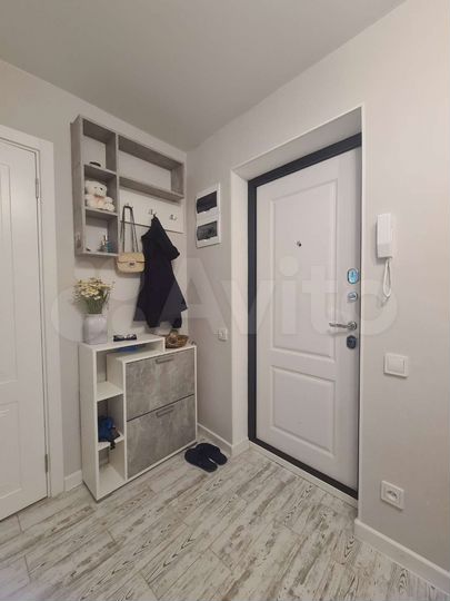 2-к. квартира, 74,4 м², 1/9 эт.