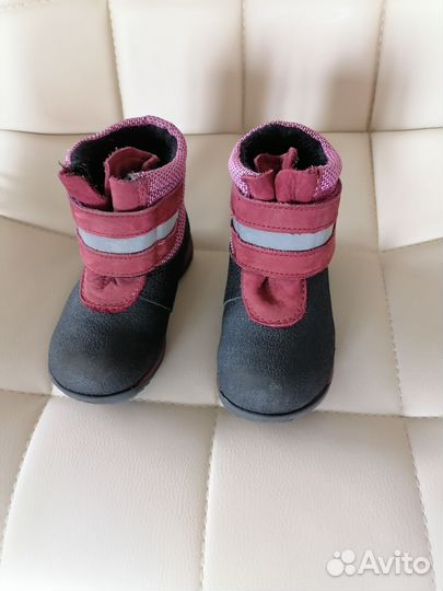 Ботинки демисезонные для девочки 23 размера