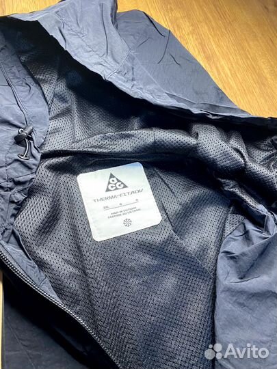 Ветровка Nike ACG