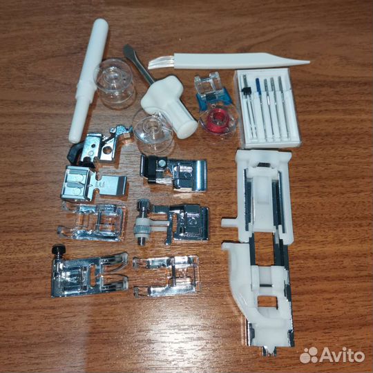 Швейная машина Bernette b38