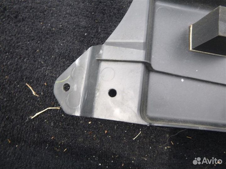 Декоративная крышка двс левая Lexus Gs430 UZS190