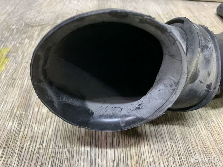 VW Touareg Патрубок воздушного фильтра 3.0 casa