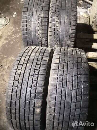 R16 Yokohama Ice Guard IG30 205/55, PCD 4x114.3 DIA 67.1