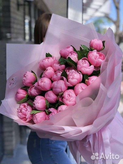Живые цветы букеты пионы, букет цветов,доставка