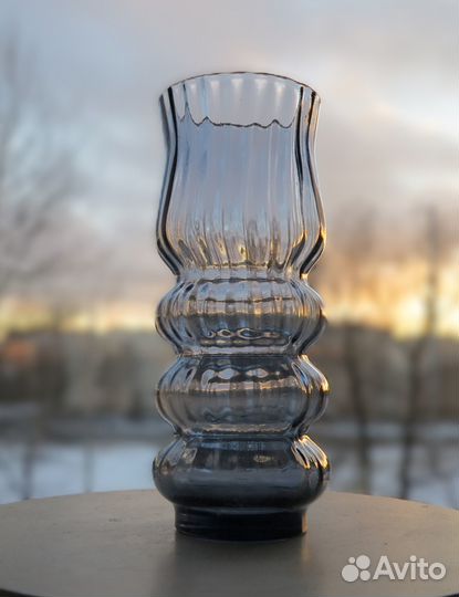 Ваза для цветов винтажная цветное стекло