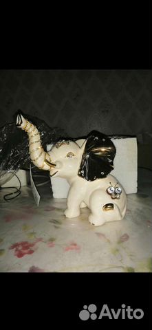 Статуэтка фарфор