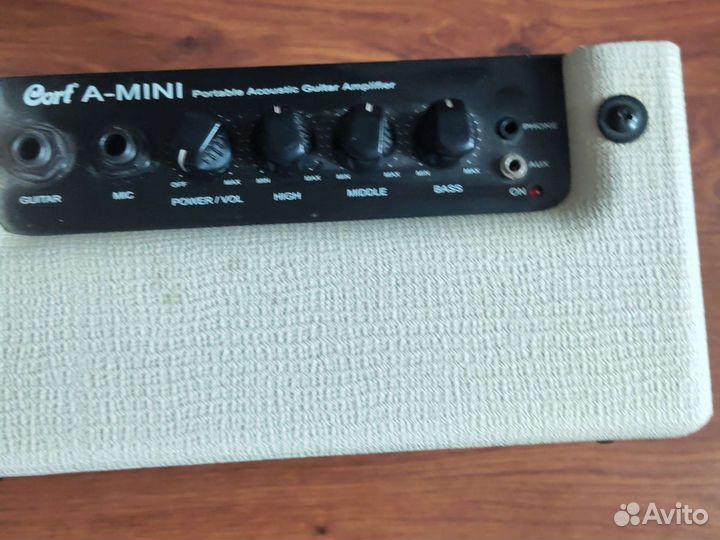 Гитарный комбоусилитель Cort a-mini