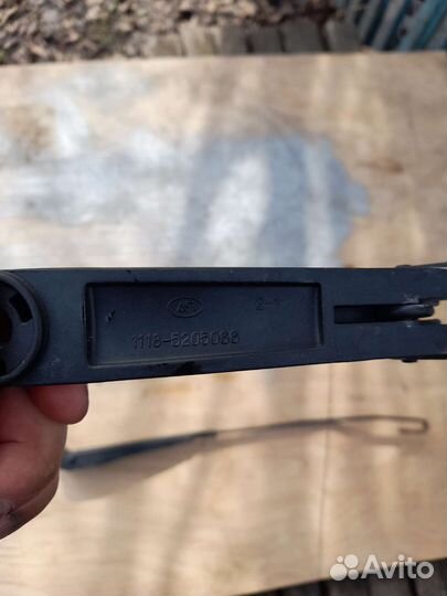 Рычаги стеклоочистителя Лада Калина