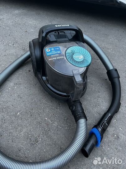 Пылесос Philips 1900W