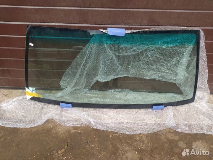 Cтекло лобовое XYG Митцубиси Паджеро