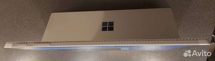 Планшет на Window Microsoft Surface Pro 4