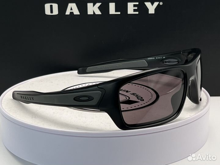 Солнцезащитные очки Oakley Turbine Warm Grey