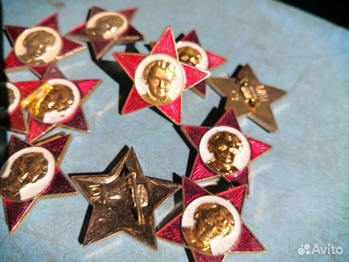 Звезда значок 