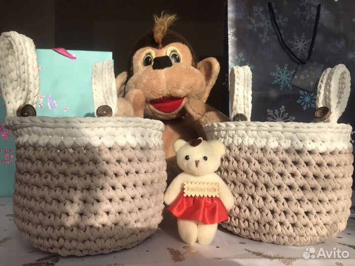 Набор вязанных подвесных корзин