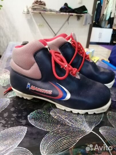 Лыжные ботинки классические