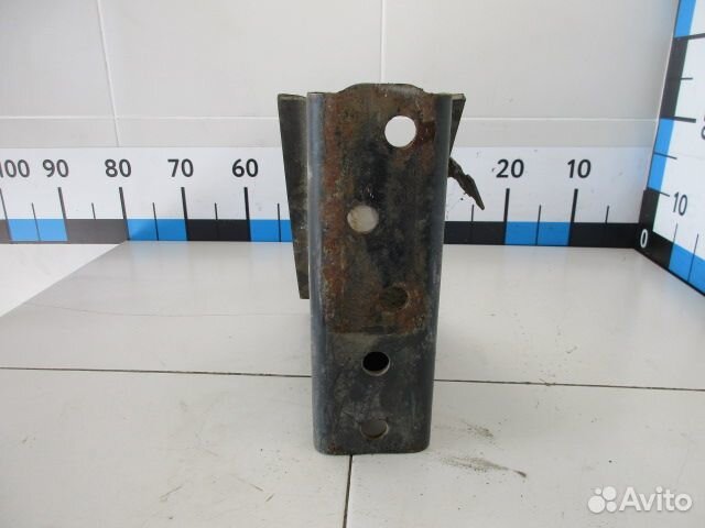 Кронштейн усилителя переднего бампера Mercedes Ben