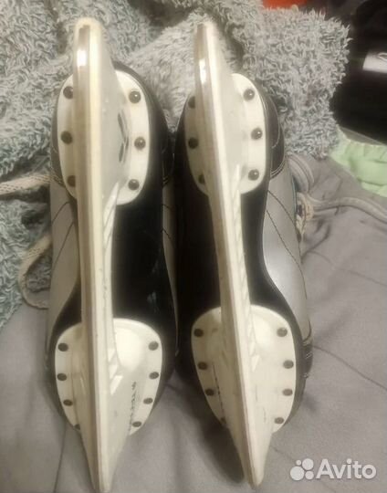 Коньки хоккейные 42 размер