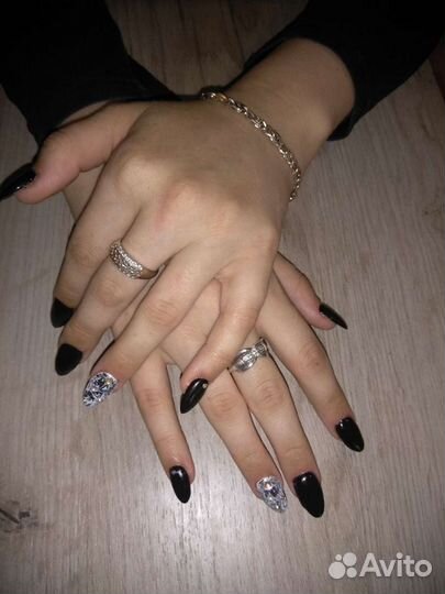 Маникюр и педикюр, мужской и женский