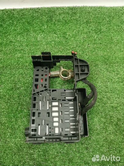 Предохранители клеммы акб Chevrolet Cruz седан 1.6