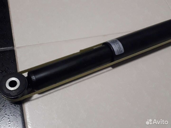 Амортизатор задний Suzuki