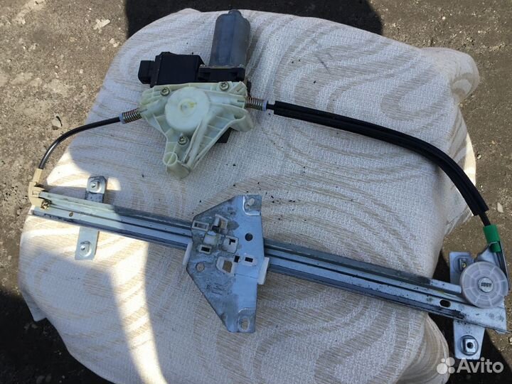 Стеклоподъёмники Мицубиси каризма