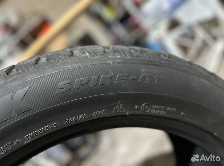 Bridgestone Blizzak Spike-01 285/50 R20