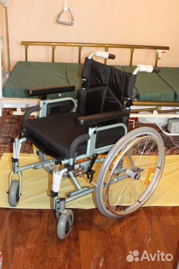 Кресло-коляска для инвалидов, прогулочная, уличная