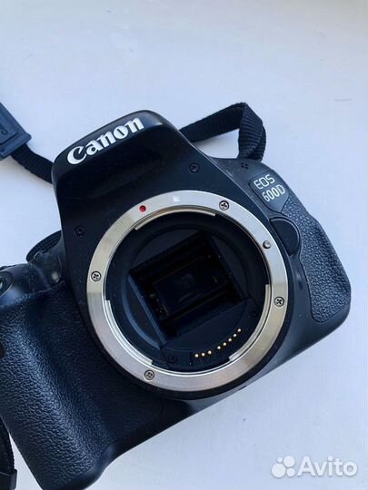 Зеркальный фотоаппарат canon 600d