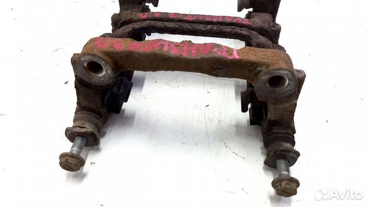 Скоба переднего суппорта Ford Transit 7