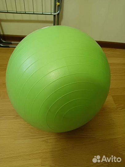 Гимнастический мяч фитбол