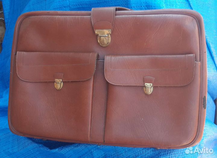 Чемоданы и дорожные сумки